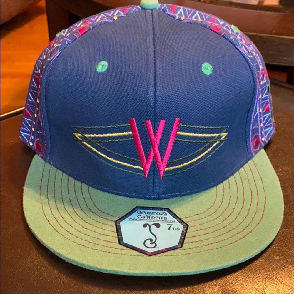 NWT (7, 7 1/8, 7 3/8) Grassroots hat “Werk Out”